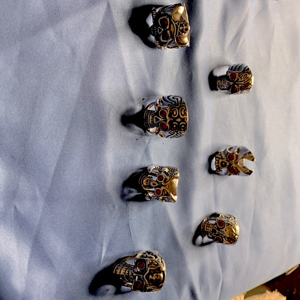 Mid evil skull rings with red jewels as eyes!!! Multiple sizes available
